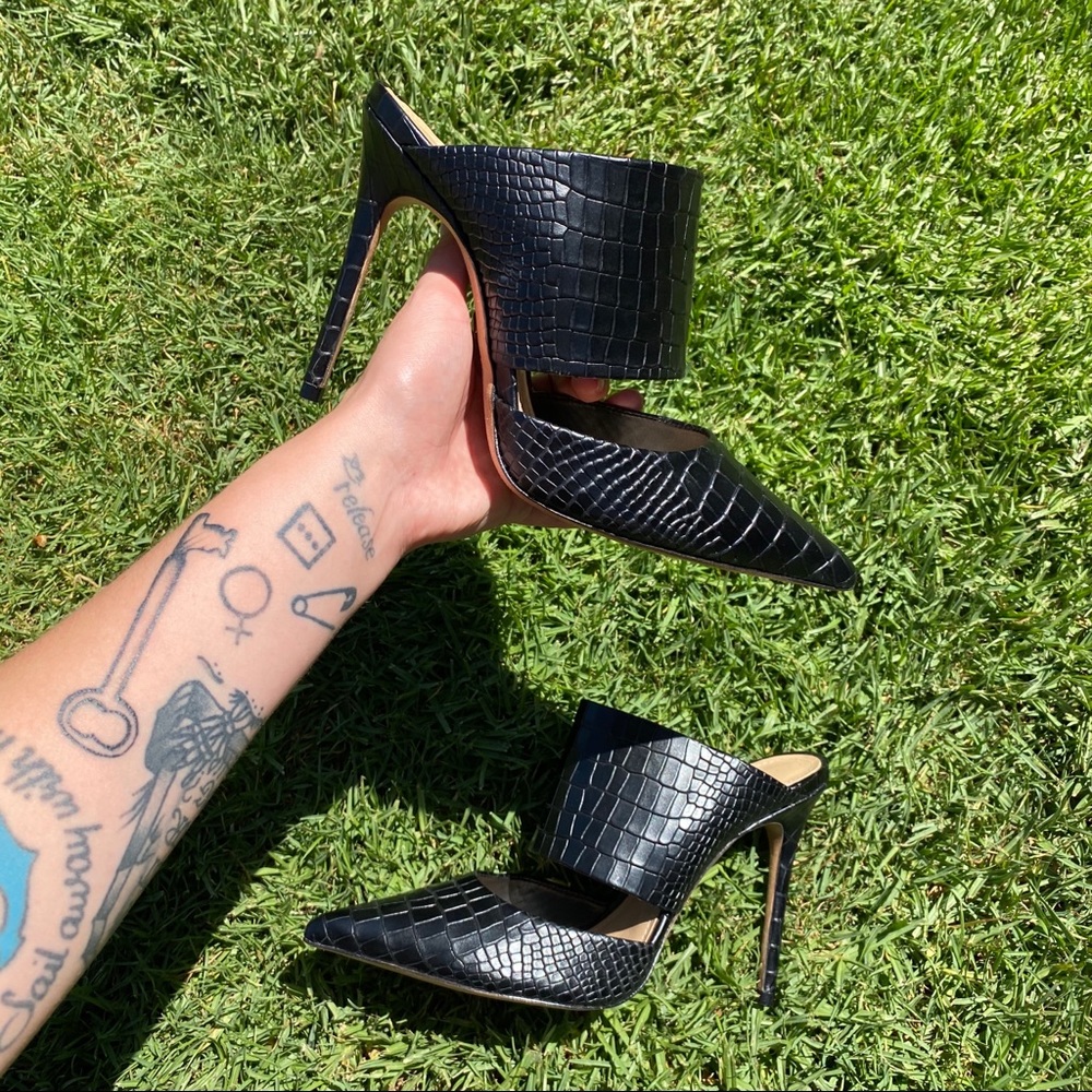 Quereda from Schutz | Croc Embossed Heels